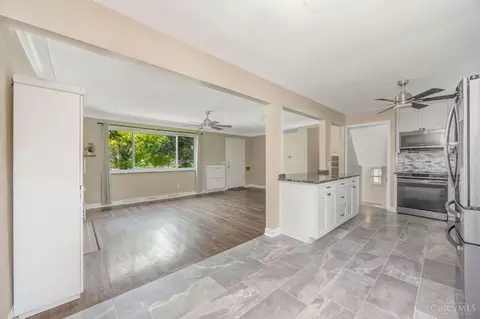 Living - 715 Cascade Rd, Forest Park, OH 45240 photo 7 of 8