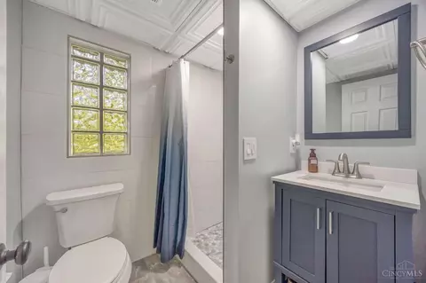 Bath - 715 Cascade Rd, Forest Park, OH 45240 photo 3 of 3