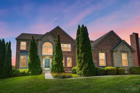 6269 Hedgerow Dr, West Chester, OH 45069