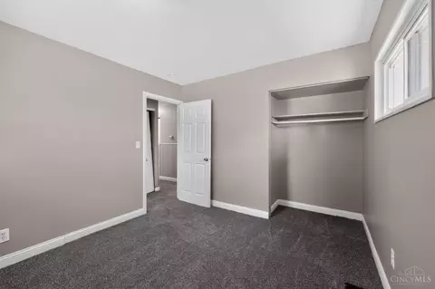 Bedroom - 8745 Daly Rd, Cincinnati, OH 45231 photo 6 of 10