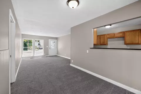 Living - 8745 Daly Rd, Cincinnati, OH 45231 photo 5 of 6