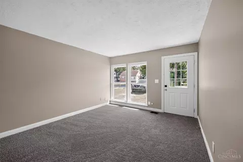 Living - 8745 Daly Rd, Cincinnati, OH 45231 photo 3 of 6