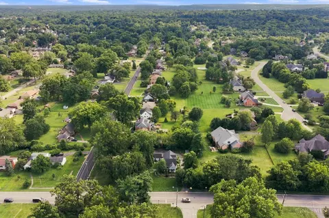 View/Area - 3605 Galbraith Rd, Cincinnati, OH 45236 photo 2 of 2