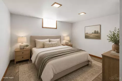 Bedroom - 3605 Galbraith Rd, Cincinnati, OH 45236 photo 10 of 10