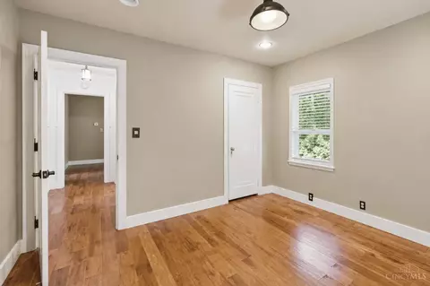 Bedroom - 3605 Galbraith Rd, Cincinnati, OH 45236 photo 6 of 10