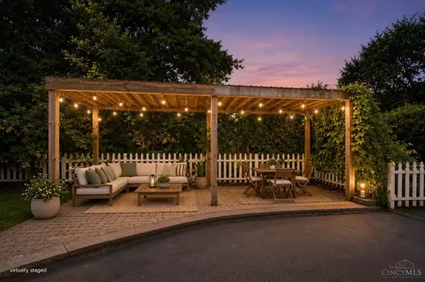 Exterior - 3605 Galbraith Rd, Cincinnati, OH 45236 photo 7 of 11