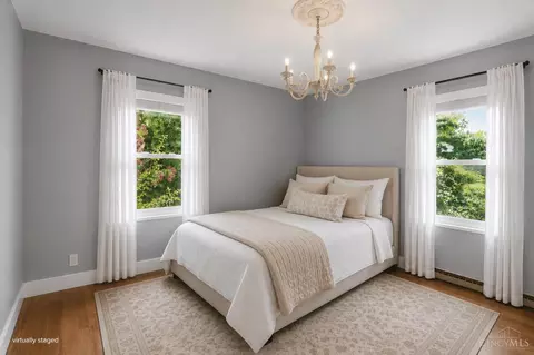 Bedroom - 3605 Galbraith Rd, Cincinnati, OH 45236 photo 1 of 10