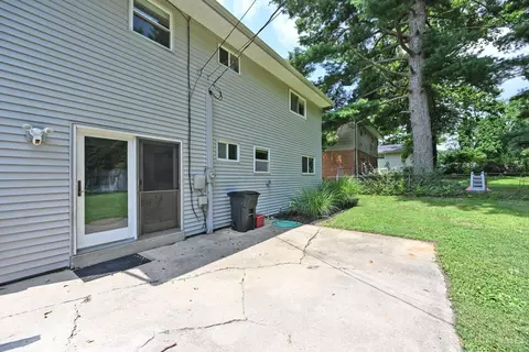 Exterior - 7064 Monongahela Dr, Cincinnati, OH 45244 photo 4 of 15
