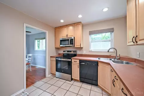 Kitchen - 7064 Monongahela Dr, Cincinnati, OH 45244 photo 3 of 3