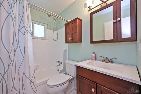 Bath - 7064 Monongahela Dr, Cincinnati, OH 45244 photo 2 of 2
