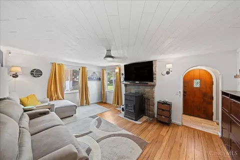 Living - 3461 W Fork Rd, Cincinnati, OH 45211 photo 1 of 2