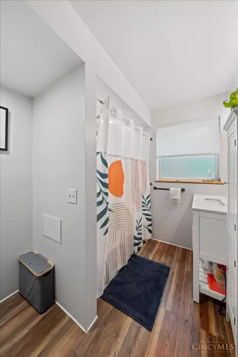 Bath - 3461 W Fork Rd, Cincinnati, OH 45211 photo 1 of 4