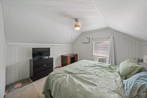 Bedroom - 3461 W Fork Rd, Cincinnati, OH 45211 photo 3 of 4
