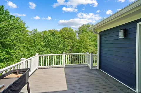 Exterior - 2780 Walsh Rd, Cincinnati, OH 45208 photo 9 of 17