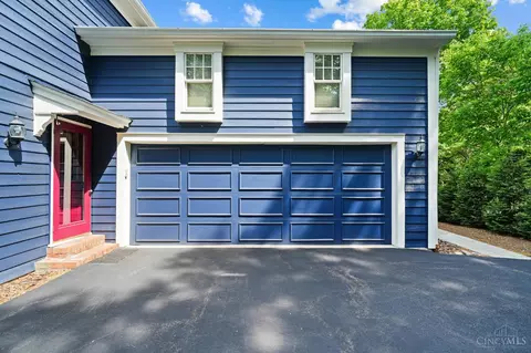 Exterior - 2780 Walsh Rd, Cincinnati, OH 45208 photo 7 of 17