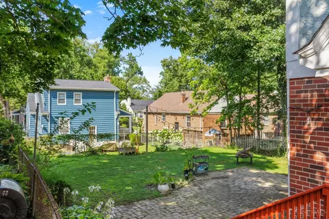 Exterior - 3410 Oakview Pl, Cincinnati, OH 45209 photo 3 of 6