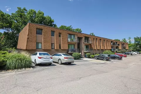 Exterior - 6780 Harrison Ave, Cincinnati, OH 45247 photo 2 of 4