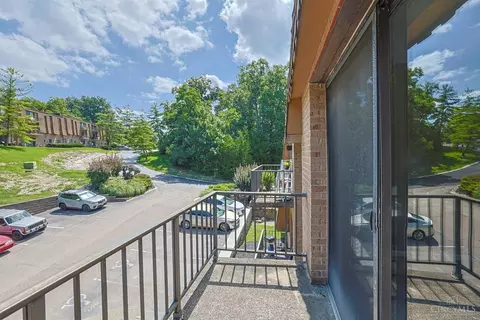 Exterior - 6780 Harrison Ave, Cincinnati, OH 45247 photo 3 of 4
