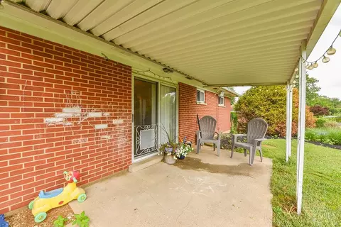 Exterior - 655 Wilfert Dr, Cincinnati, OH 45245 photo 4 of 7