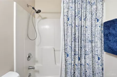 Bath - 2552 Cleinview Ave, Cincinnati, OH 45206 photo 4 of 4