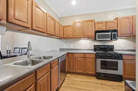 Kitchen - 2552 Cleinview Ave, Cincinnati, OH 45206 photo 2 of 3