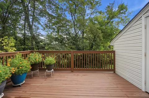 Exterior - 2552 Cleinview Ave, Cincinnati, OH 45206 photo 3 of 6