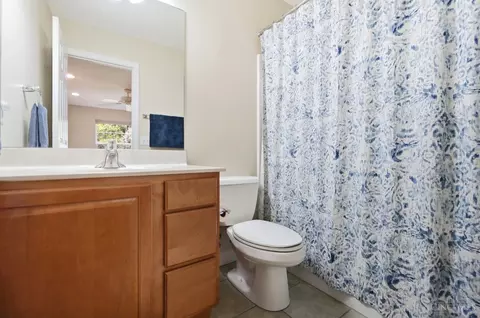 Bath - 2552 Cleinview Ave, Cincinnati, OH 45206 photo 3 of 4