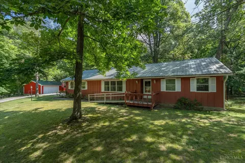 5804 Fishermans Wharf Rd, Hillsboro, OH 45133