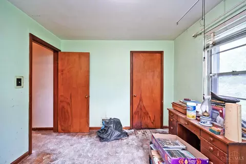 Bedroom - 7007 Harrison Ave, Cincinnati, OH 45247 photo 6 of 6