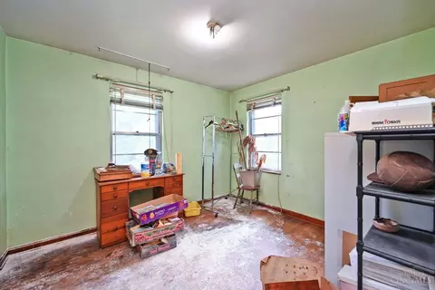 Bedroom - 7007 Harrison Ave, Cincinnati, OH 45247 photo 5 of 6