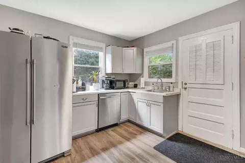 Kitchen - 3953 Kirkup Ave, Cincinnati, OH 45213 photo 1 of 2