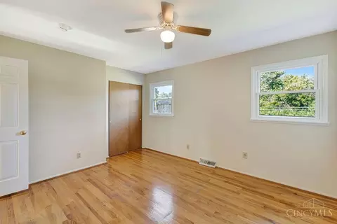 Bedroom - 9800 Delray Dr, Montgomery, OH 45242 photo 1 of 1