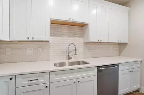 Kitchen - 3309 Bach Ave, Cincinnati, OH 45209 photo 4 of 5