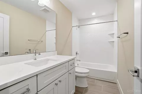 Bath - 3309 Bach Ave, Cincinnati, OH 45209 photo 3 of 4