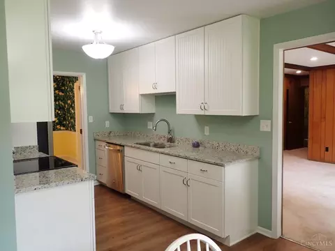Kitchen - 688 Buff Ct, Cincinnati, OH 45231 photo 1 of 3
