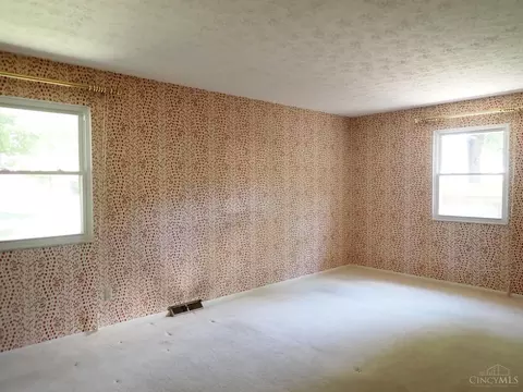 Bedroom - 688 Buff Ct, Cincinnati, OH 45231 photo 1 of 6