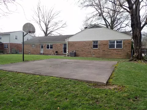 Exterior - 688 Buff Ct, Cincinnati, OH 45231 photo 5 of 8