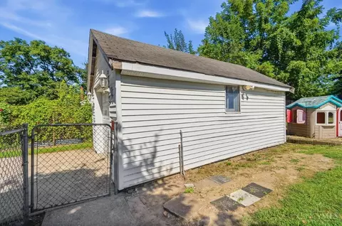 Exterior - 7501 Ross Ave, Cincinnati, OH 45237 photo 14 of 16