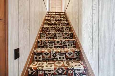 Entry Way - 7501 Ross Ave, Cincinnati, OH 45237 photo 3 of 3