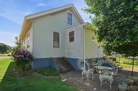 Exterior - 7501 Ross Ave, Cincinnati, OH 45237 photo 8 of 16