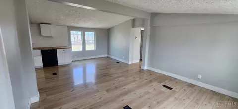 Living - 15768 Bodman Rd, Mount Orab, OH 45154 photo 3 of 4