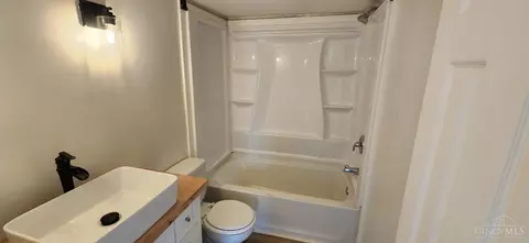 Bath - 15768 Bodman Rd, Mount Orab, OH 45154 photo 1 of 2