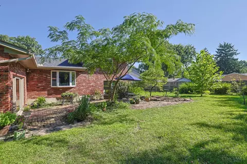 Exterior - 8608 Zenith Ct, Cincinnati, OH 45231 photo 4 of 7