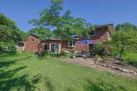 Exterior - 8608 Zenith Ct, Cincinnati, OH 45231 photo 2 of 7