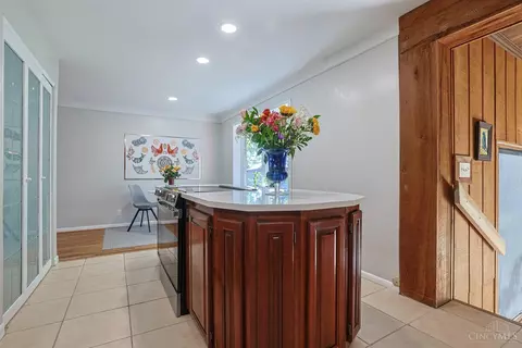Kitchen - 8608 Zenith Ct, Cincinnati, OH 45231 photo 4 of 4