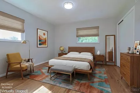 Bedroom - 8608 Zenith Ct, Cincinnati, OH 45231 photo 2 of 10