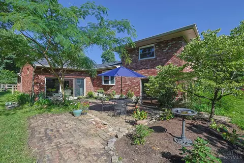 Exterior - 8608 Zenith Ct, Cincinnati, OH 45231 photo 3 of 7