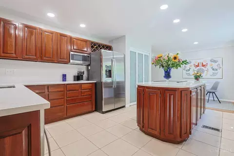 Kitchen - 8608 Zenith Ct, Cincinnati, OH 45231 photo 1 of 4
