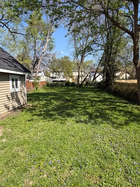 Exterior - 4424 Simpson Ave, Cincinnati, OH 45227 photo 3 of 4