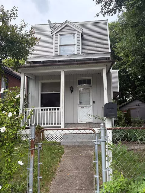 Exterior - 1612 Gilsey Ave, Cincinnati, OH 45205 photo 2 of 4